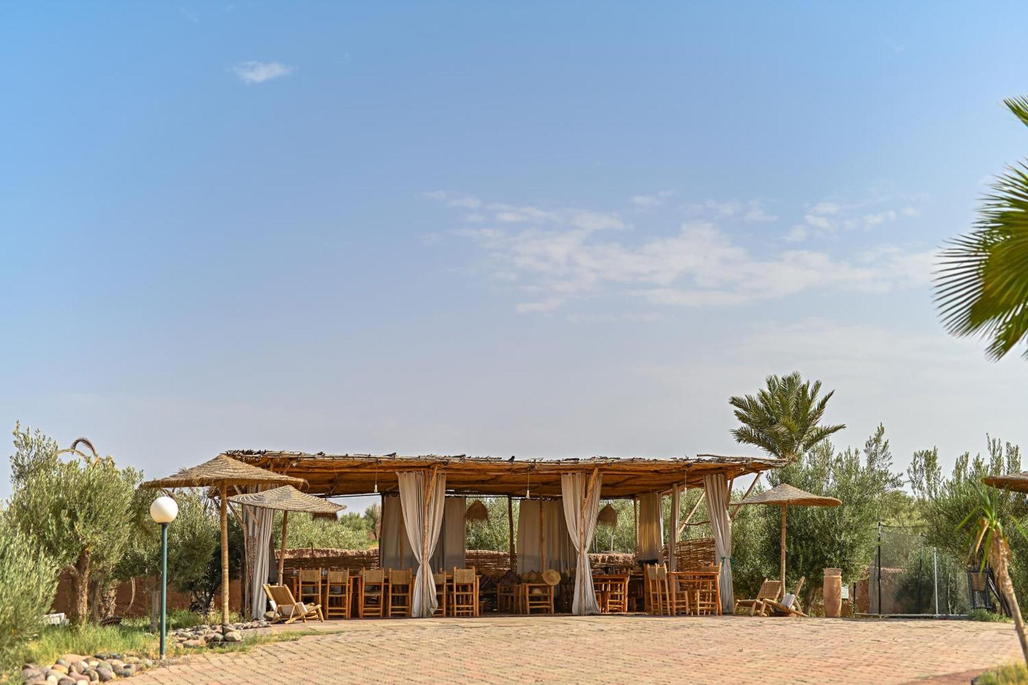 Le Parc Des Oliviers Hotel Hrabil Saada Bagian luar foto